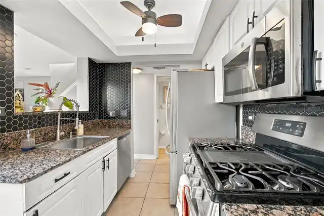 Listing Photo 17