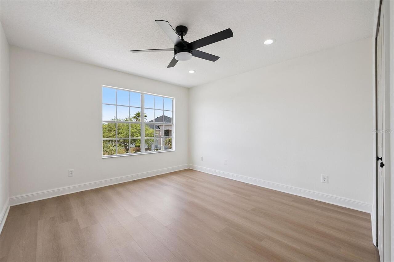 Listing Photo 23