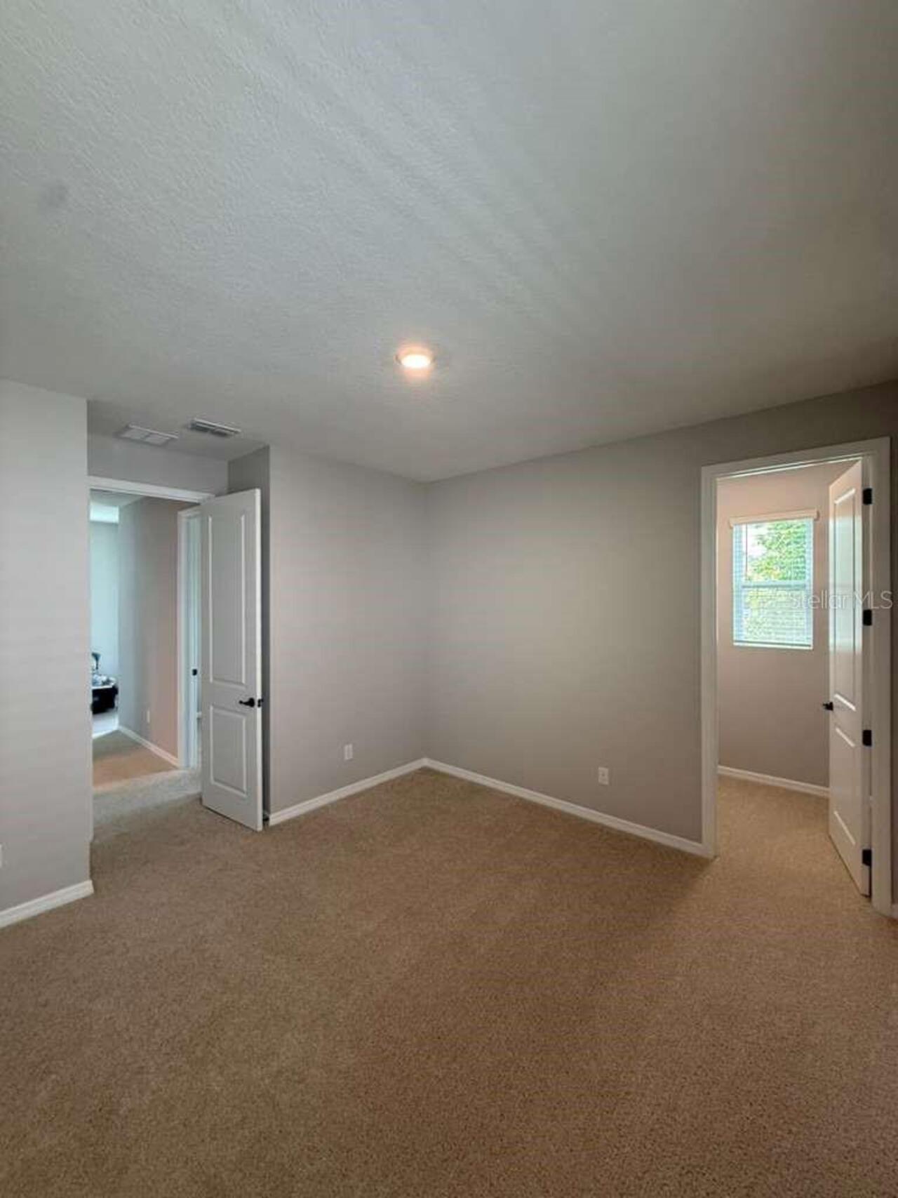Listing Photo 28
