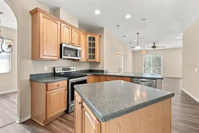 Listing Photo 13