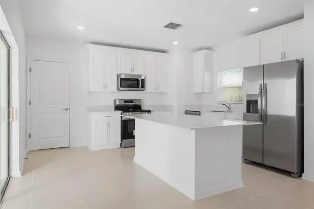 Listing Photo 9