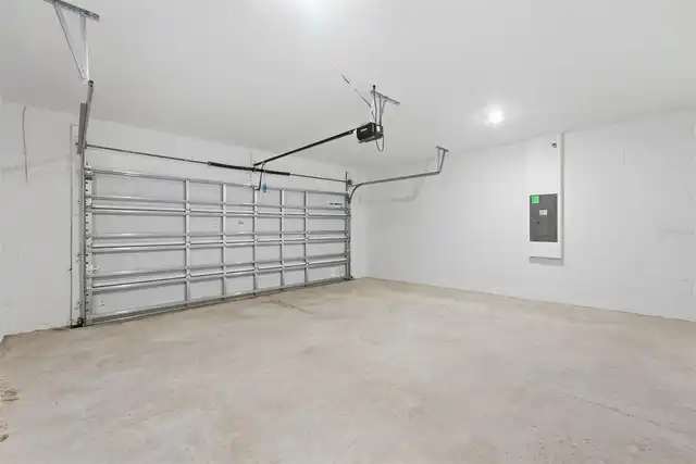 Listing Photo 17