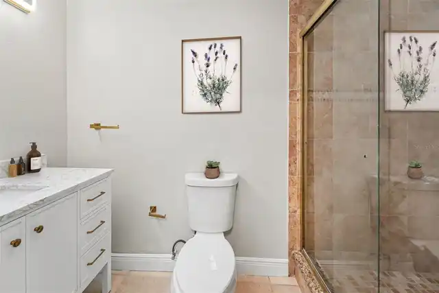 Listing Photo 17