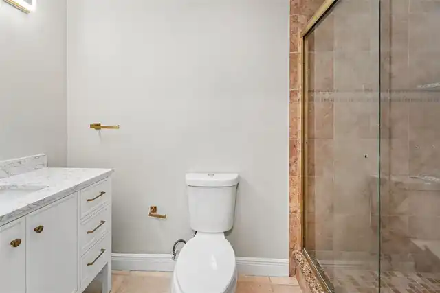 Listing Photo 18