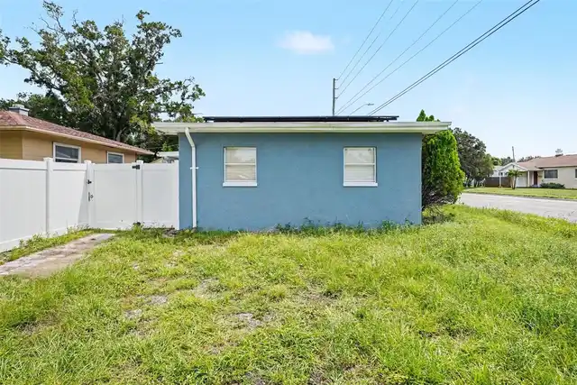 Listing Photo 33