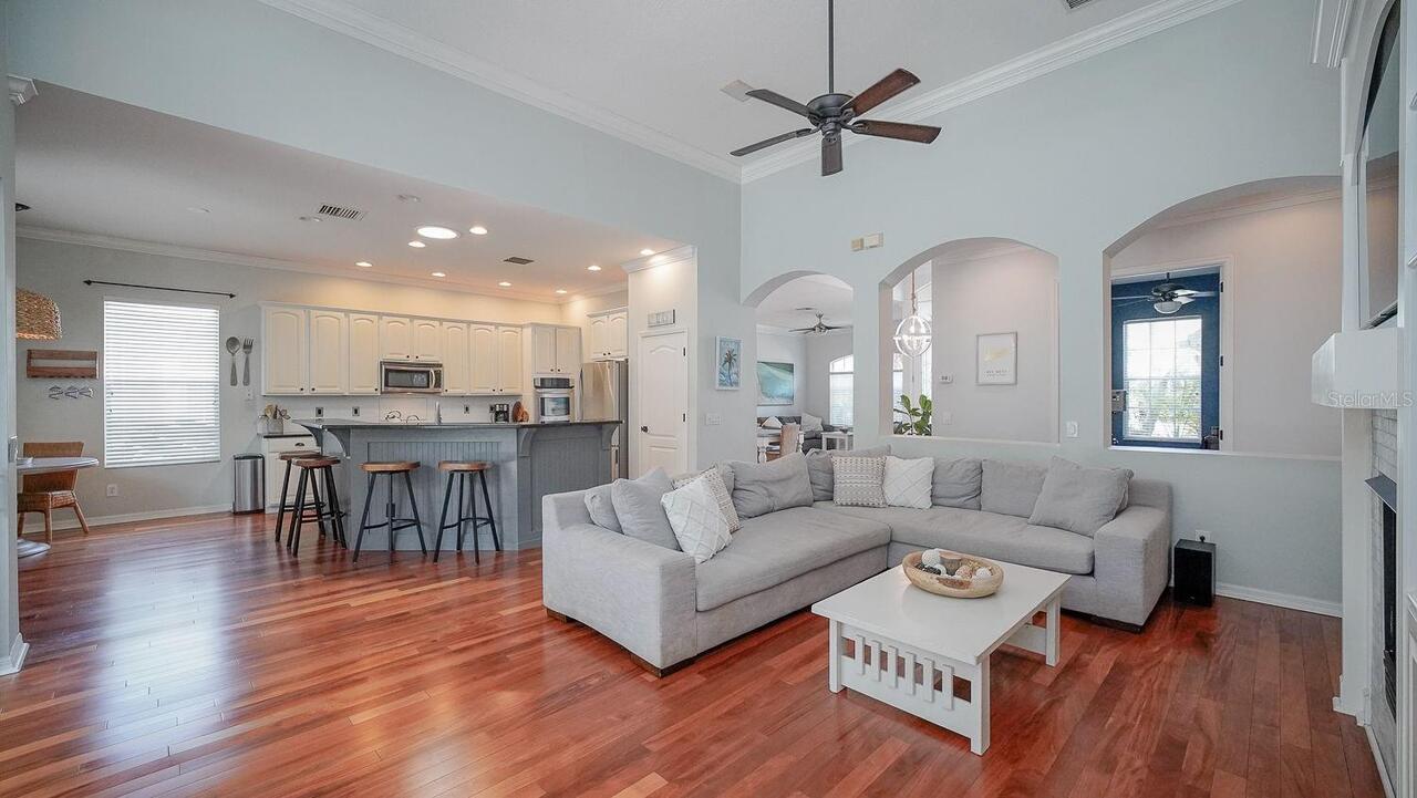 Listing Photo 10