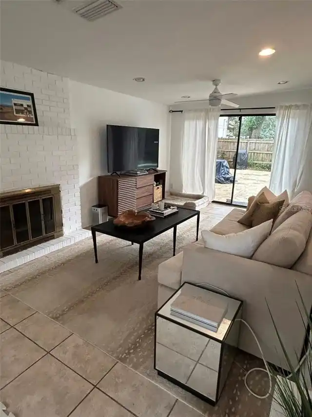 Listing Photo 8