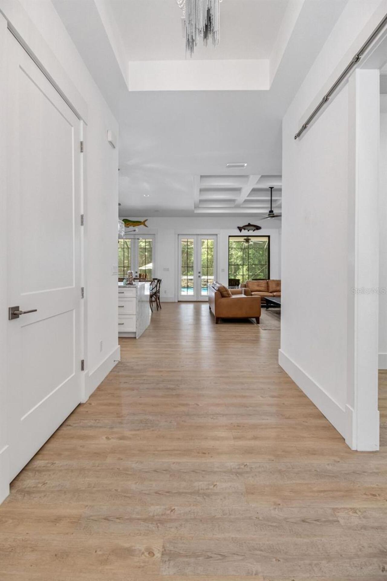Listing Photo 14