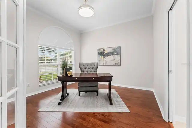 Listing Photo 10