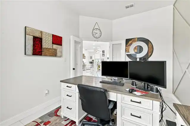 Listing Photo 19