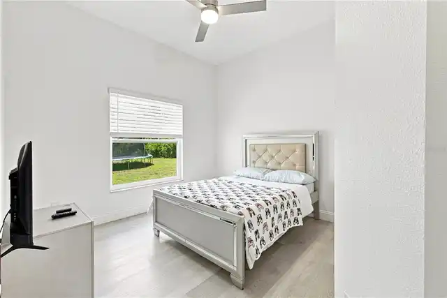Listing Photo 35