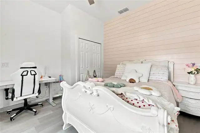 Listing Photo 38