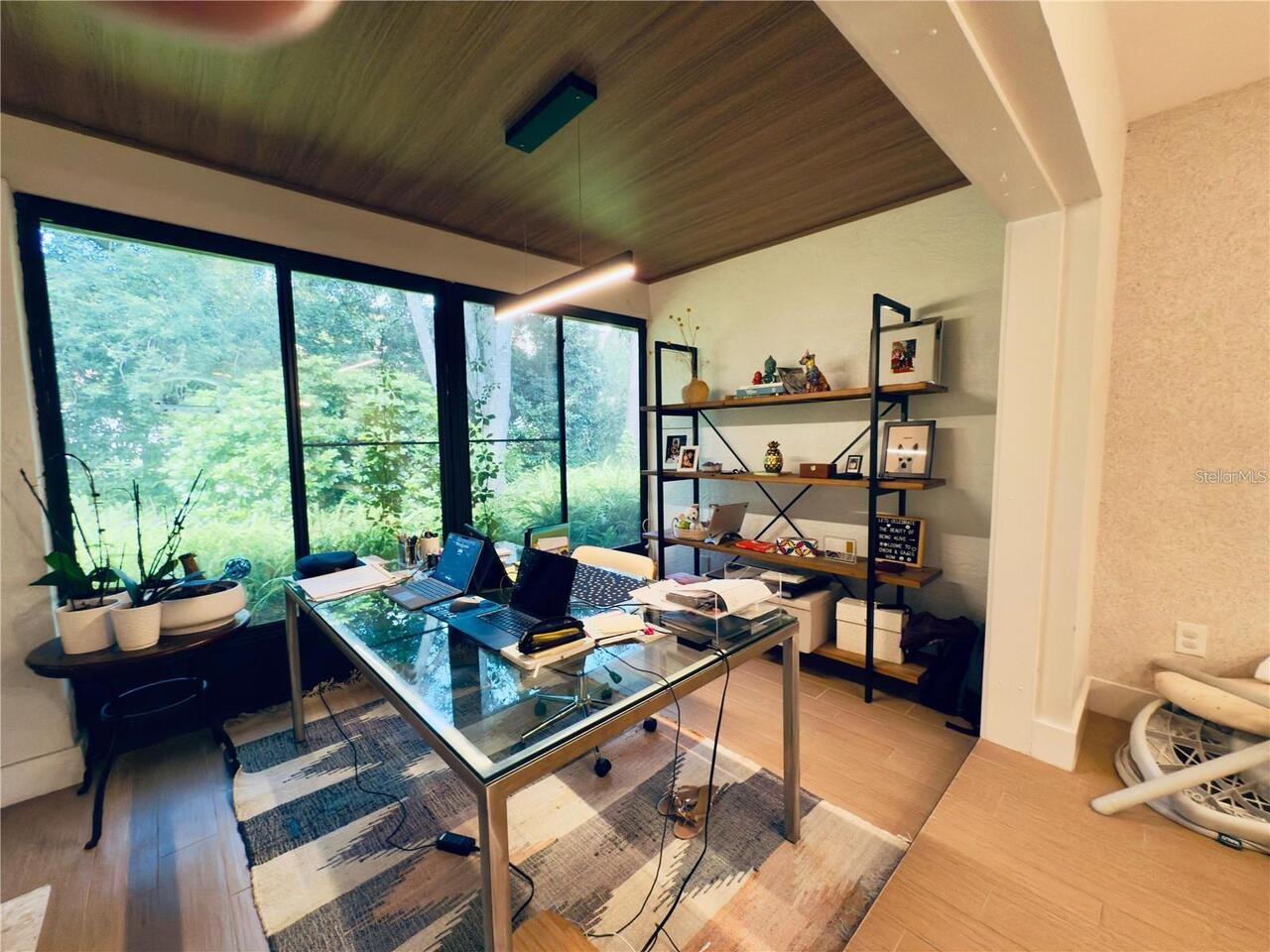 Listing Photo 11