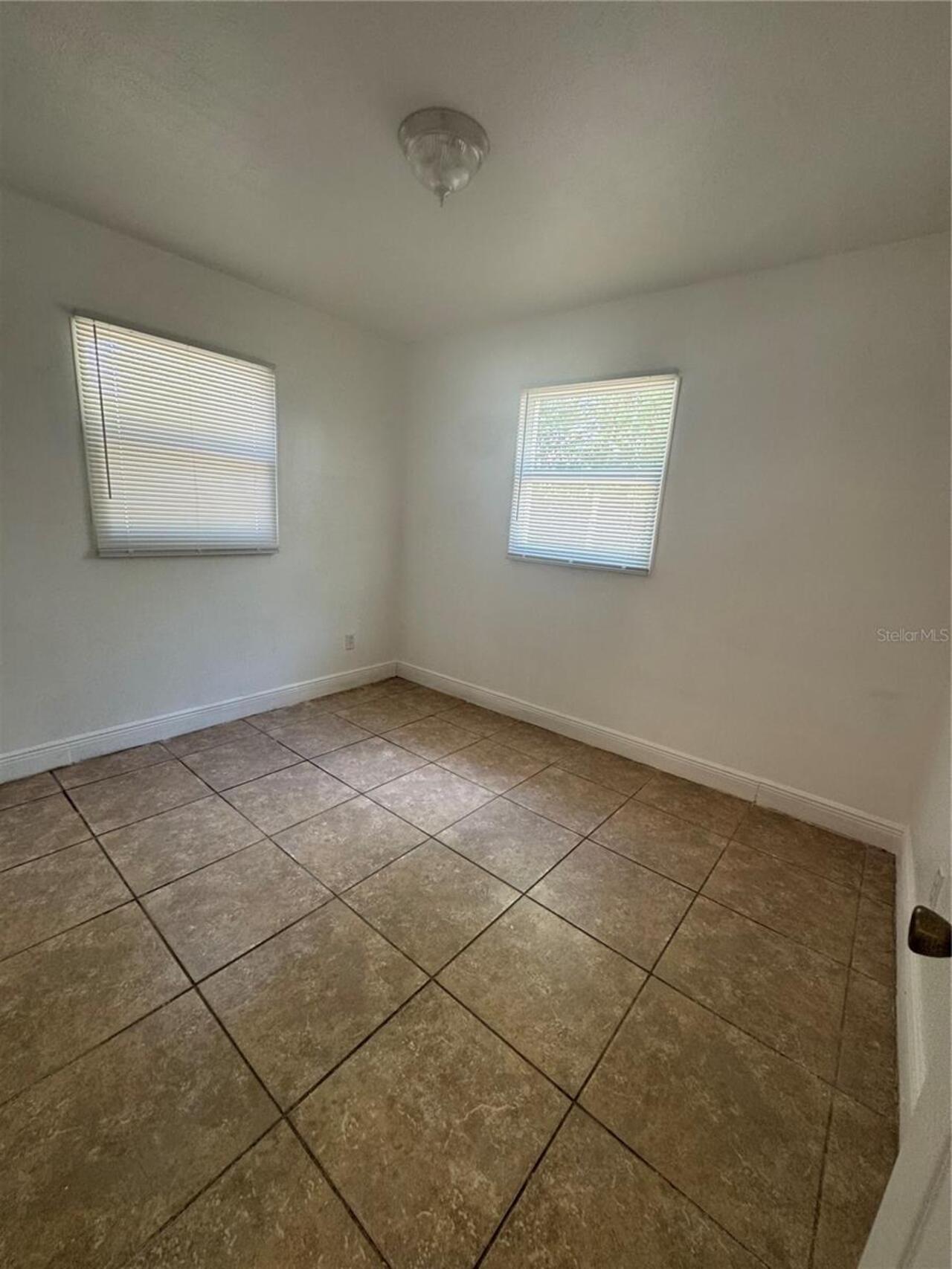 Listing Photo 14