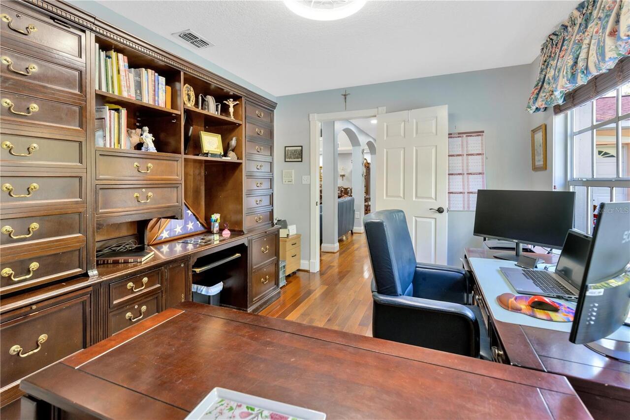 Listing Photo 14