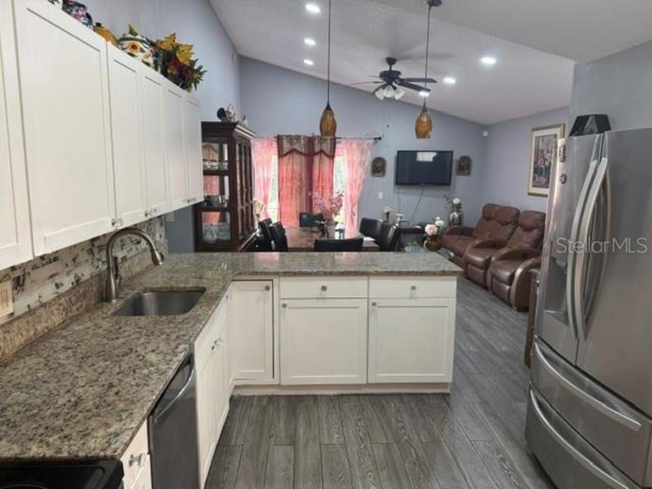 Listing Photo 5