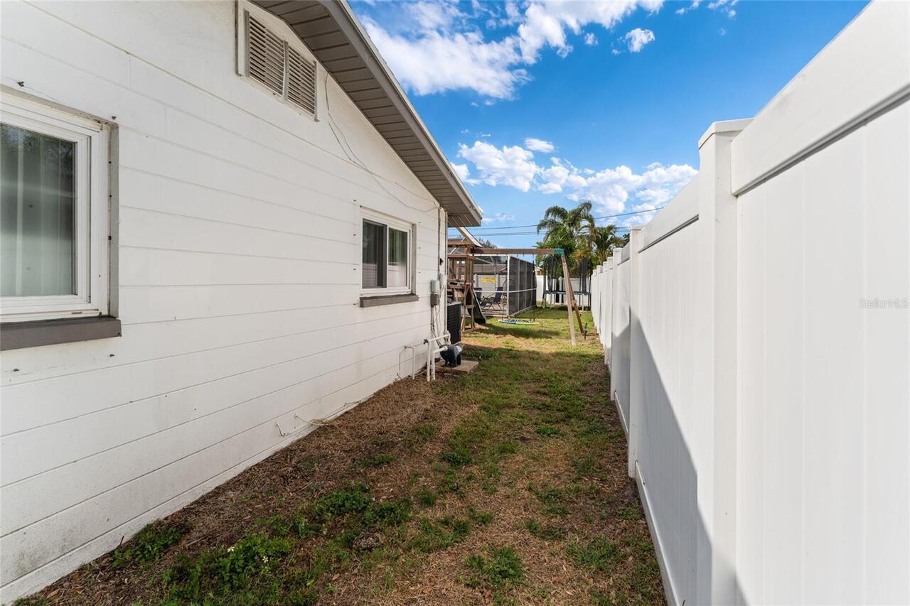 Listing Photo 43