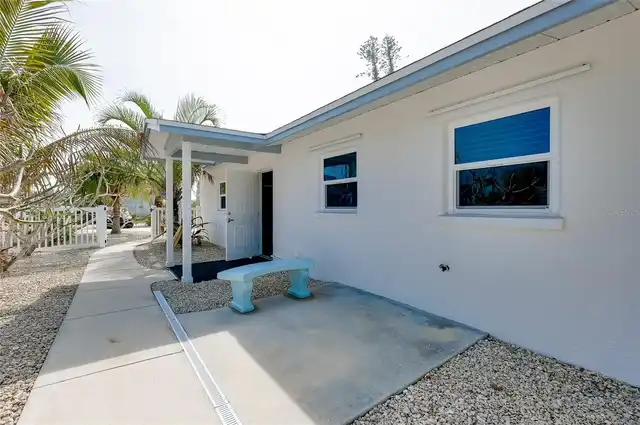 Listing Photo 10