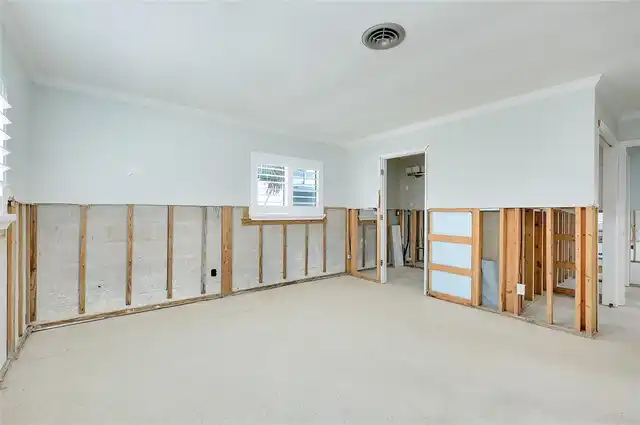 Listing Photo 28