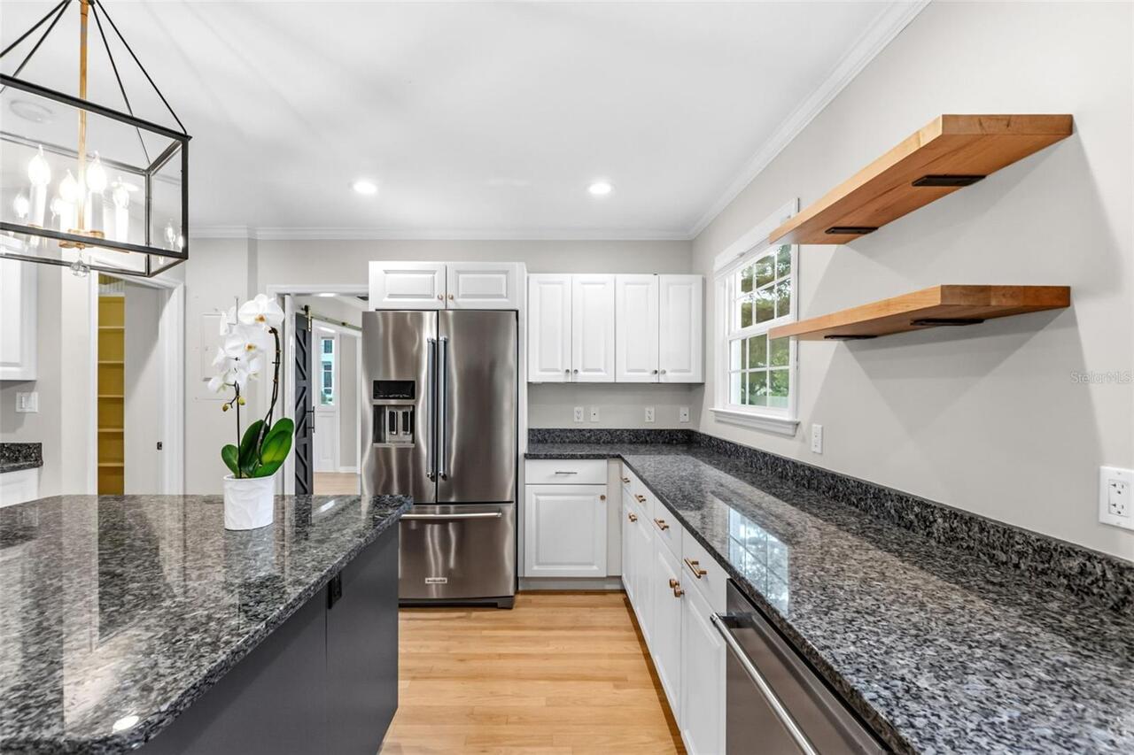 Listing Photo 18