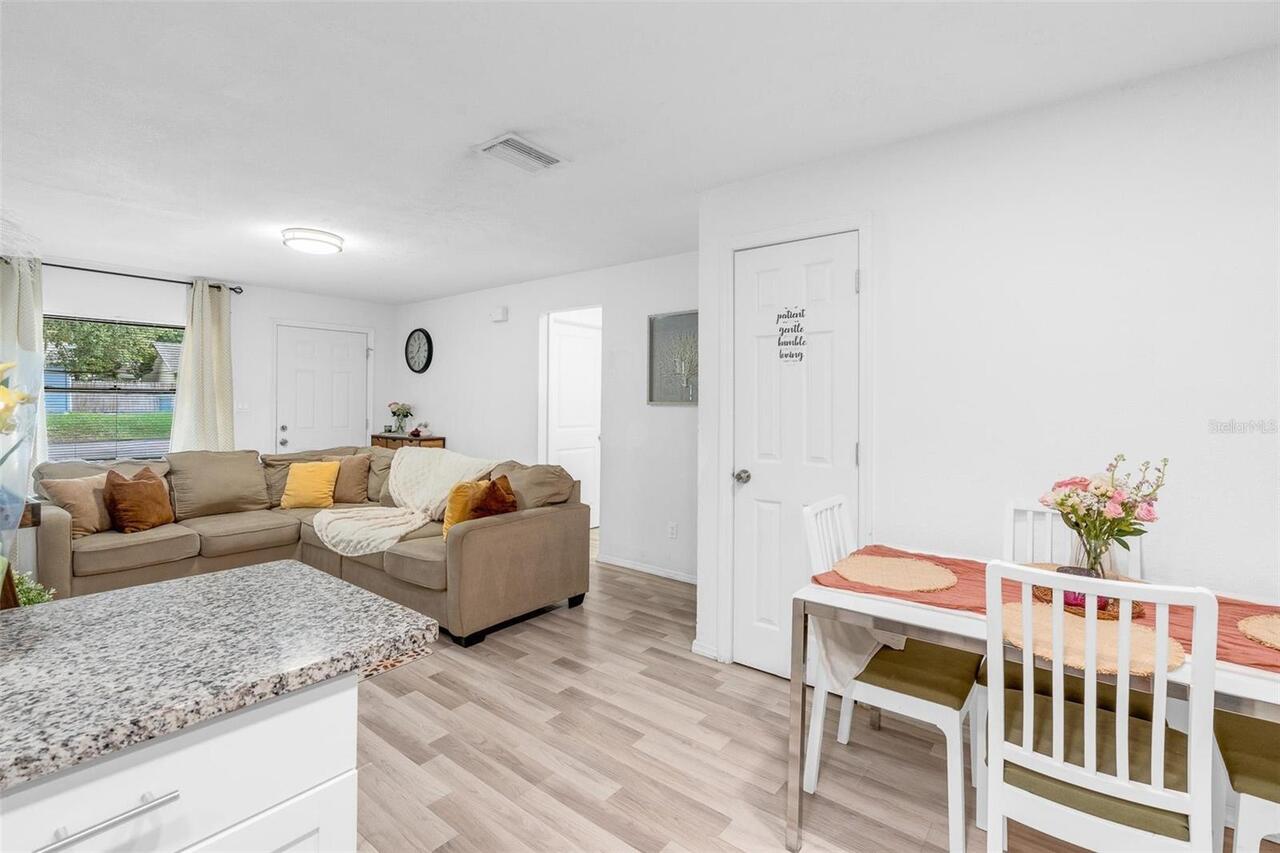 Listing Photo 8