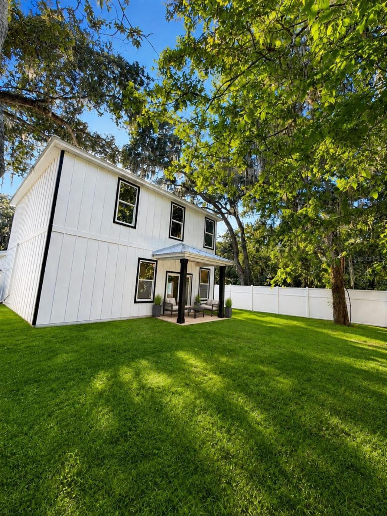 Listing Photo 11