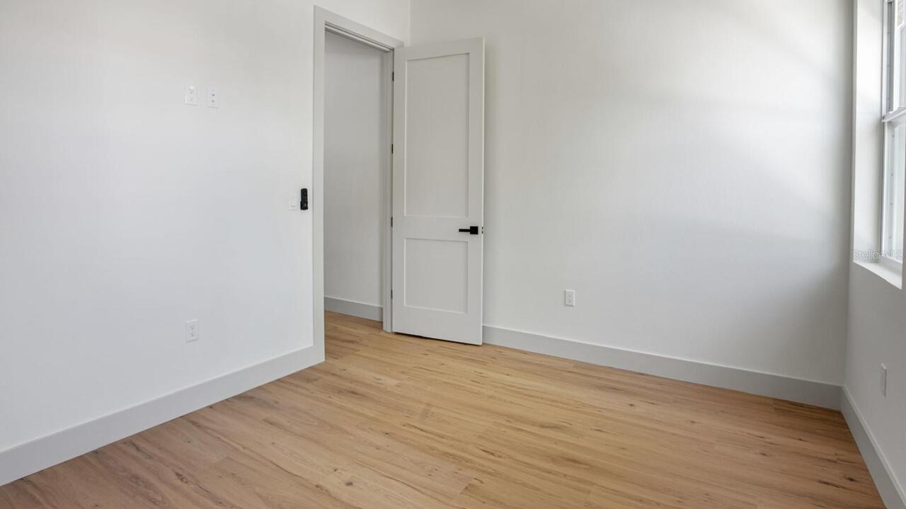 Listing Photo 20
