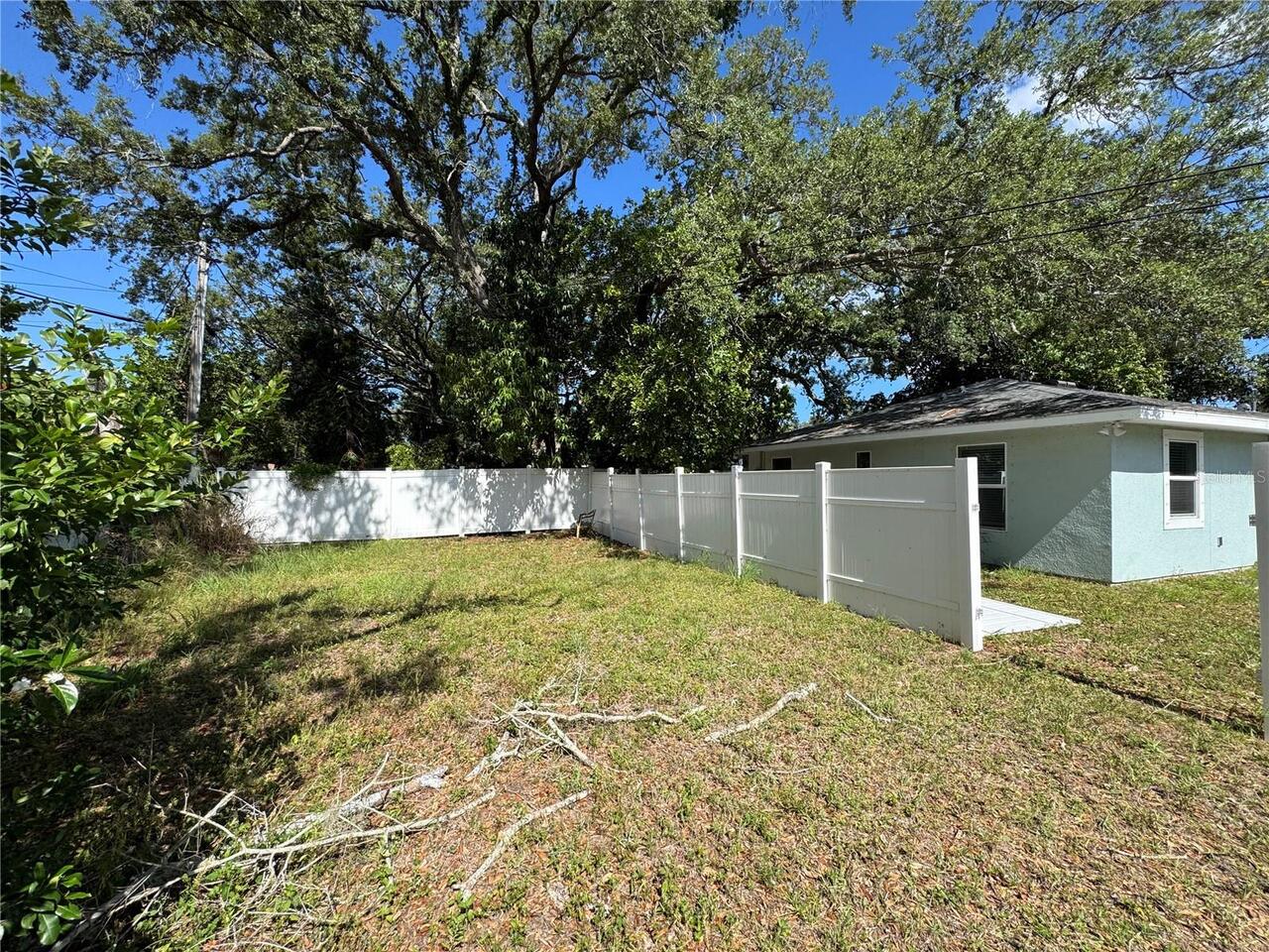 Listing Photo 6