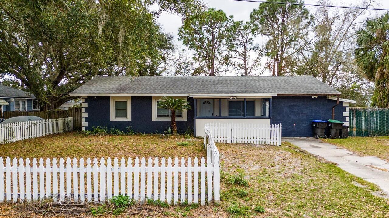 4BR, Residential Lease, 2BA, $2,900
Read More