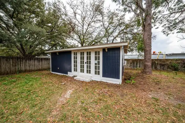 Listing Photo 16