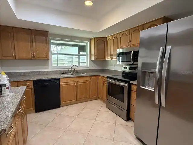 Listing Photo 6