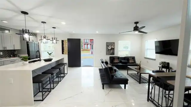 Listing Photo 7
