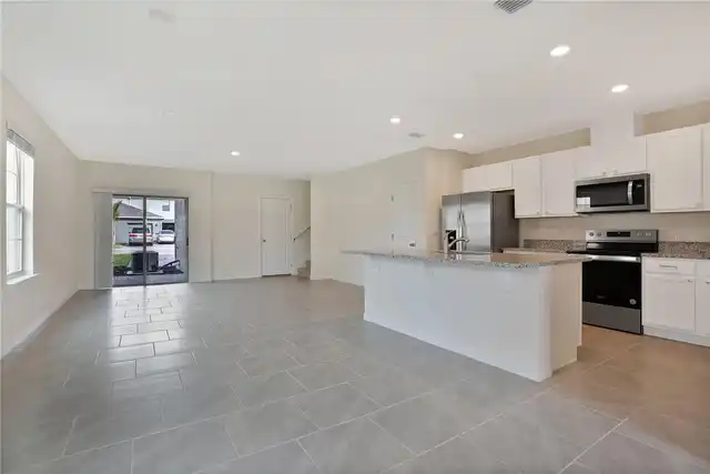 Listing Photo 9