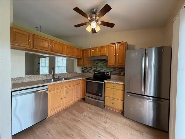 Listing Photo 5
