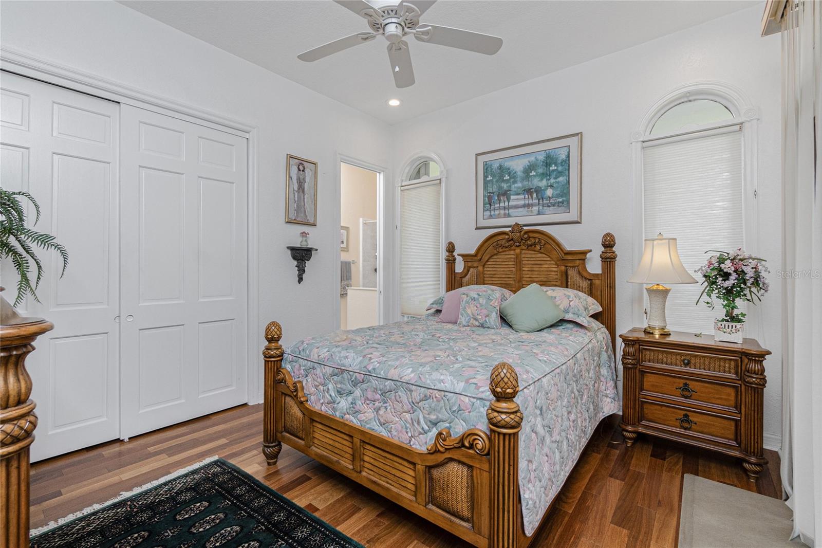 Listing Photo 10