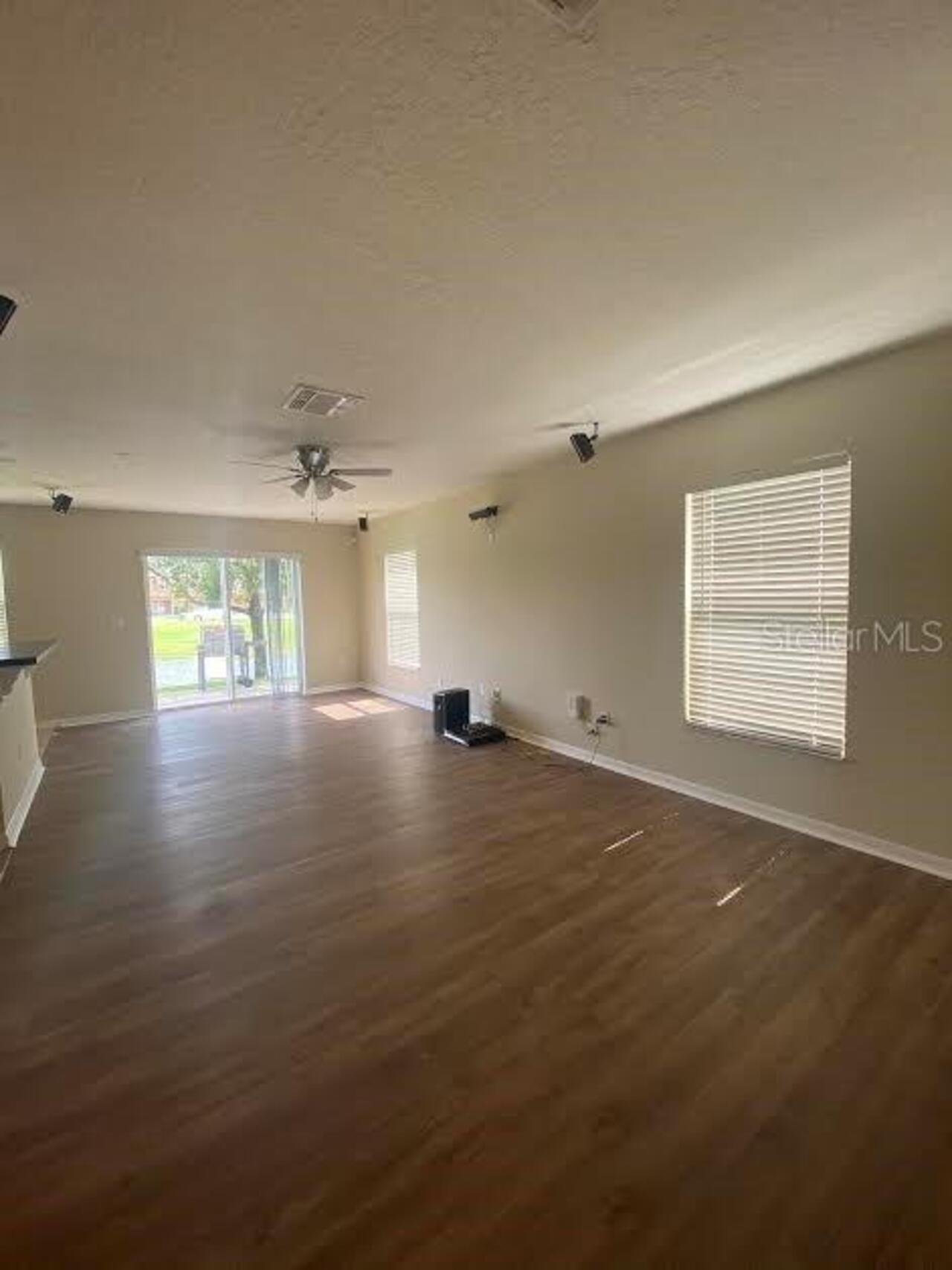 Listing Photo 9