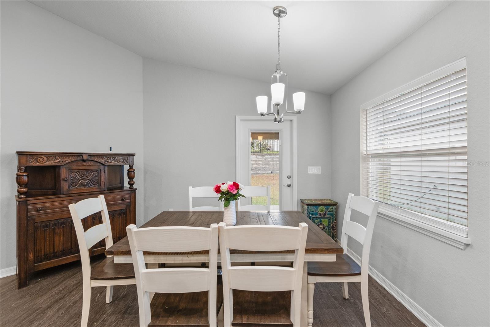 Listing Photo 10