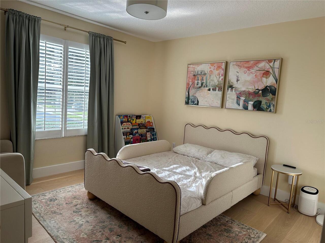Listing Photo 10