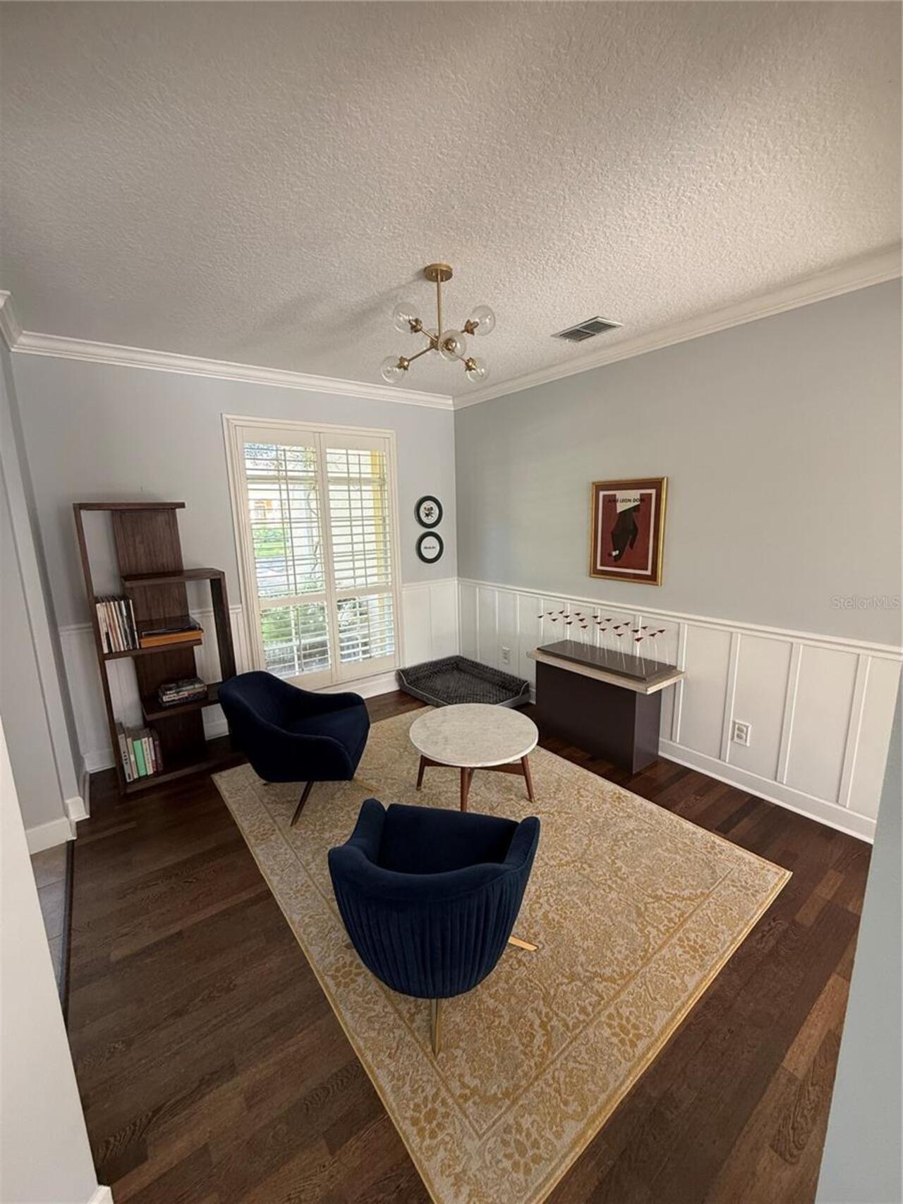 Listing Photo 12