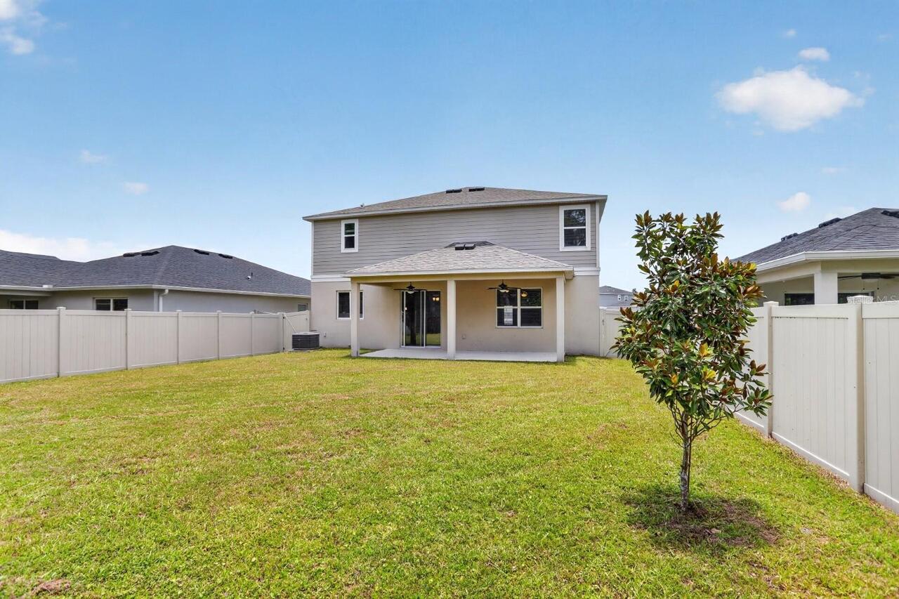 Listing Photo 12