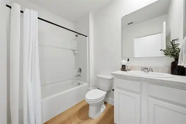 Listing Photo 16