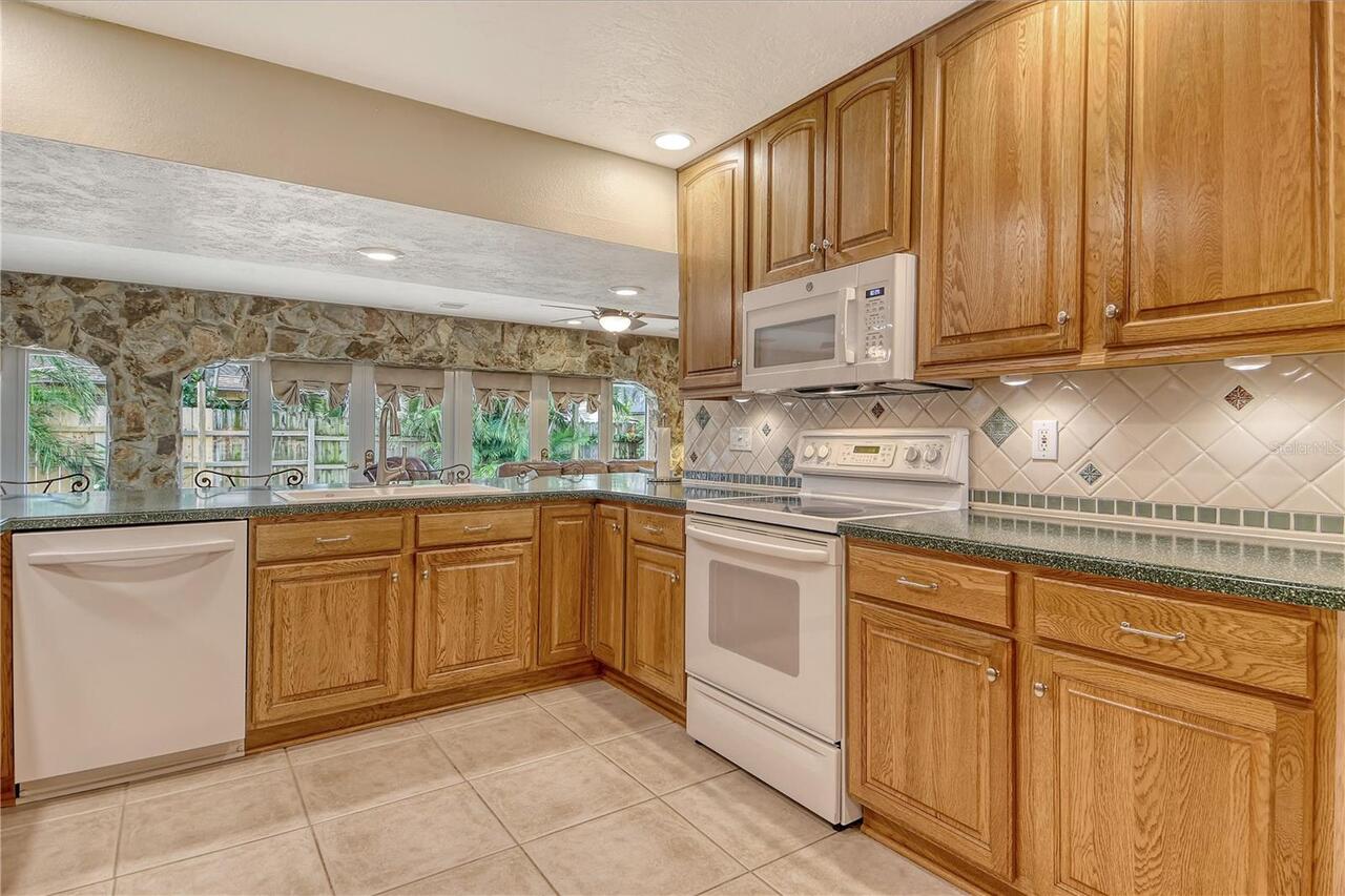 Listing Photo 15