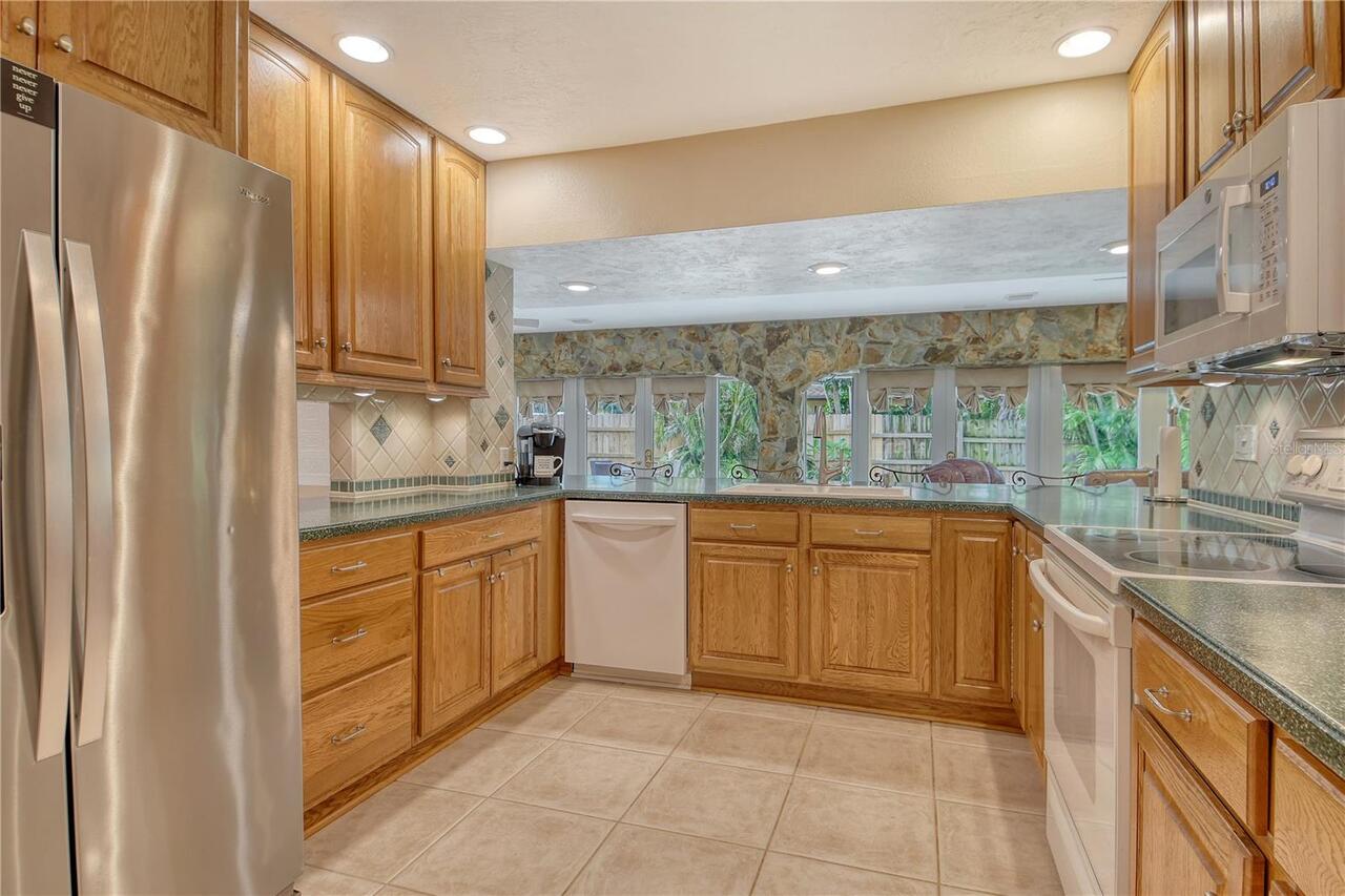 Listing Photo 16