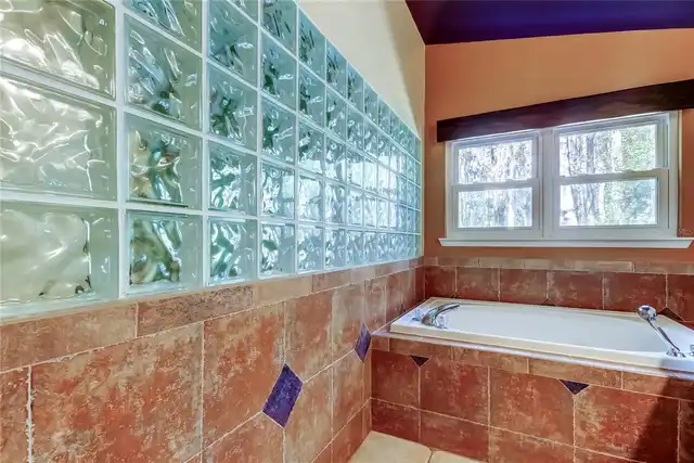 Listing Photo 32