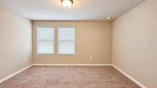 Listing Photo 28