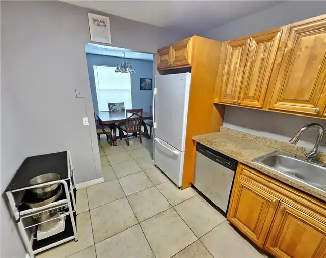 Listing Photo 12