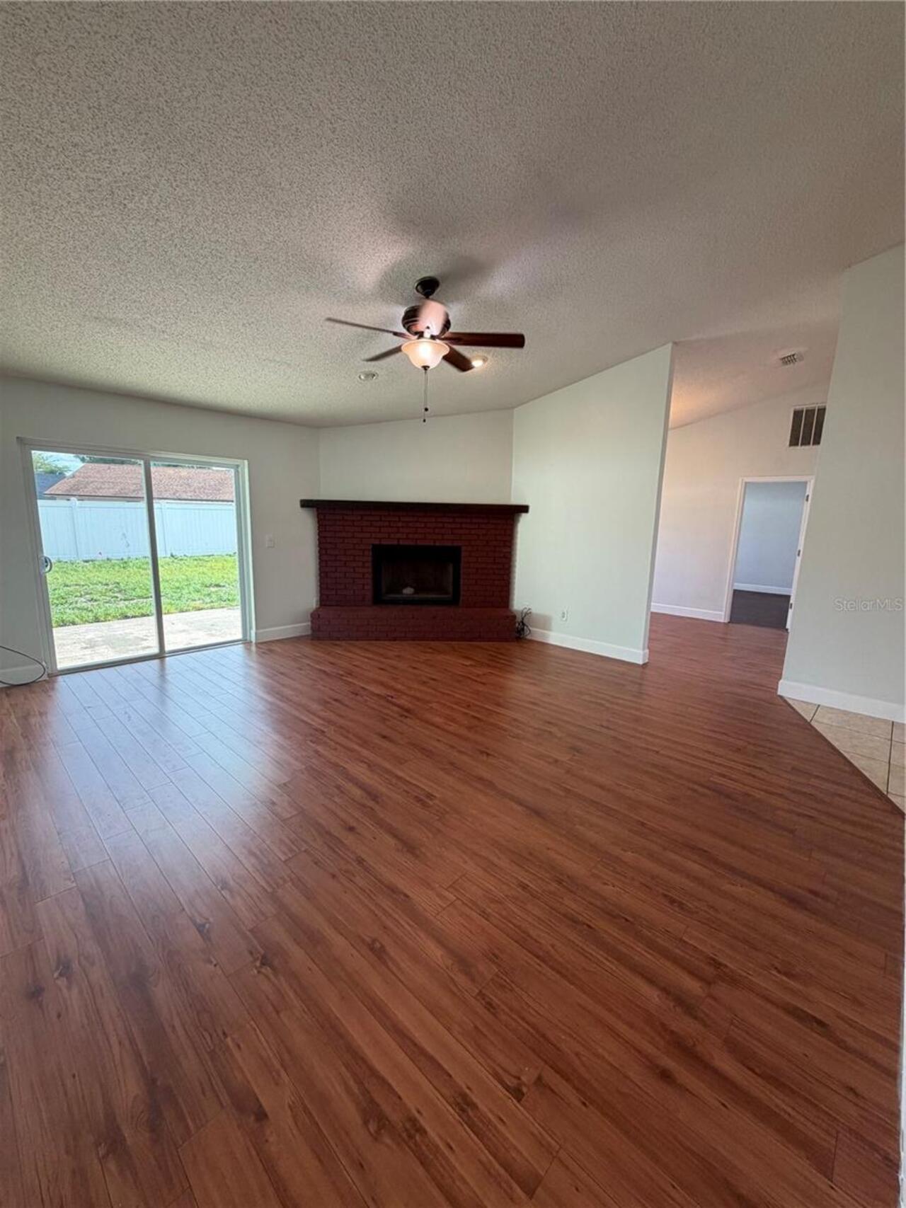 Listing Photo 14