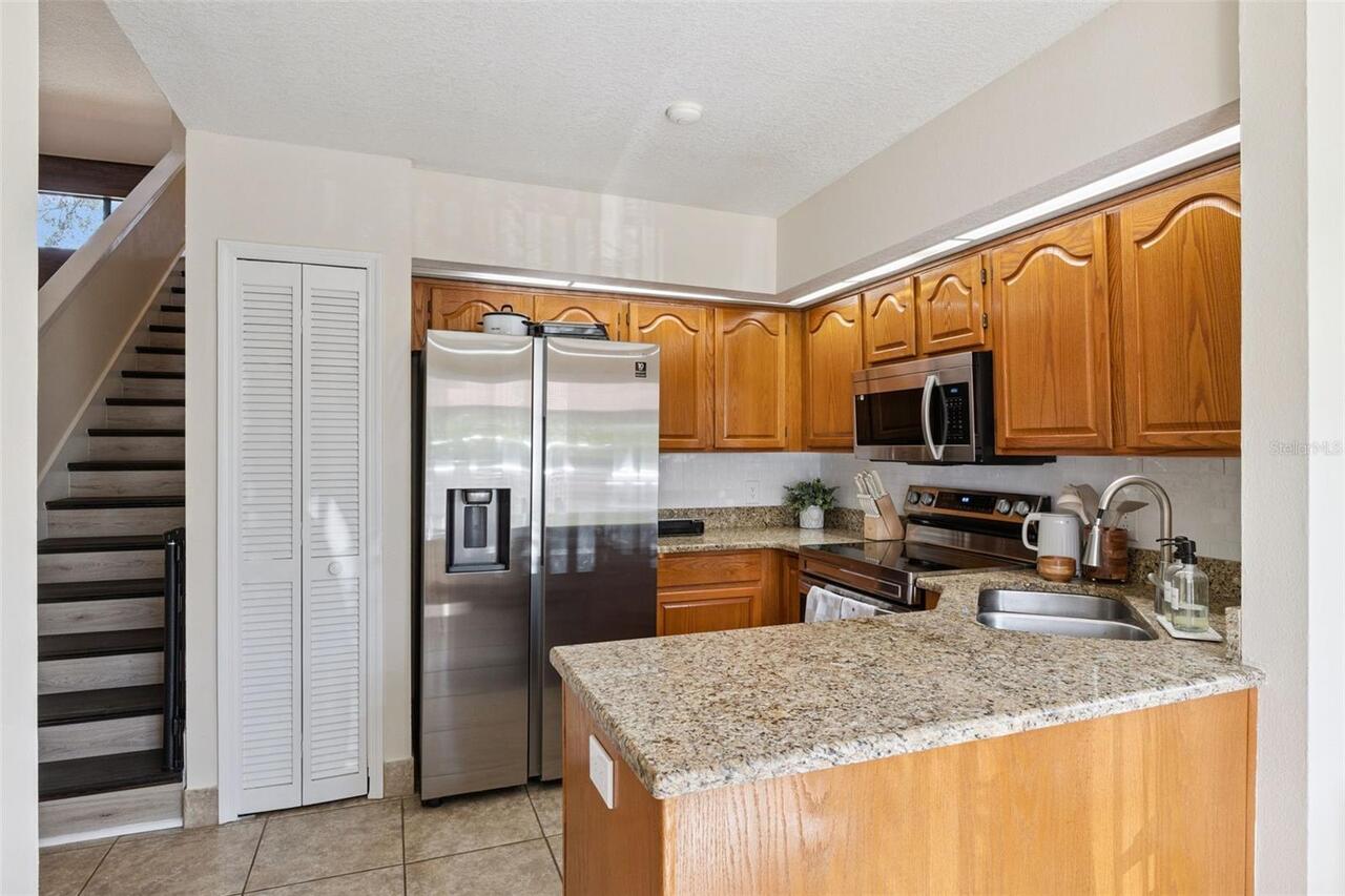 Listing Photo 12