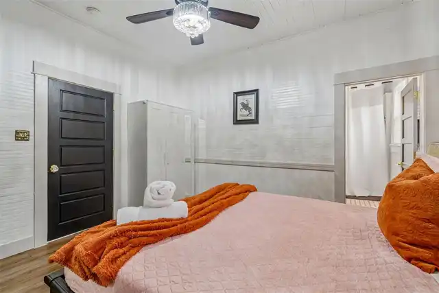 Listing Photo 15