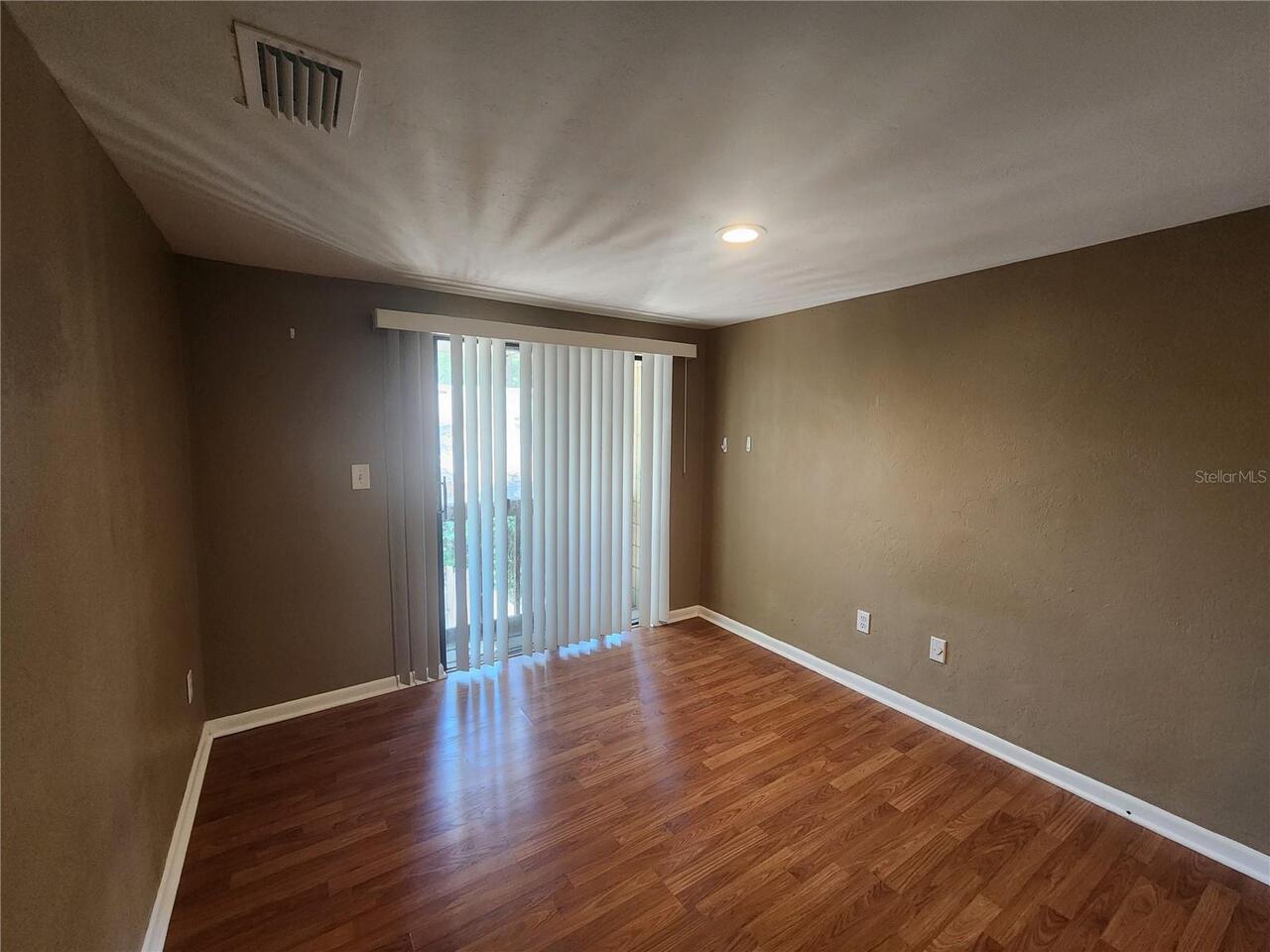 Listing Photo 33